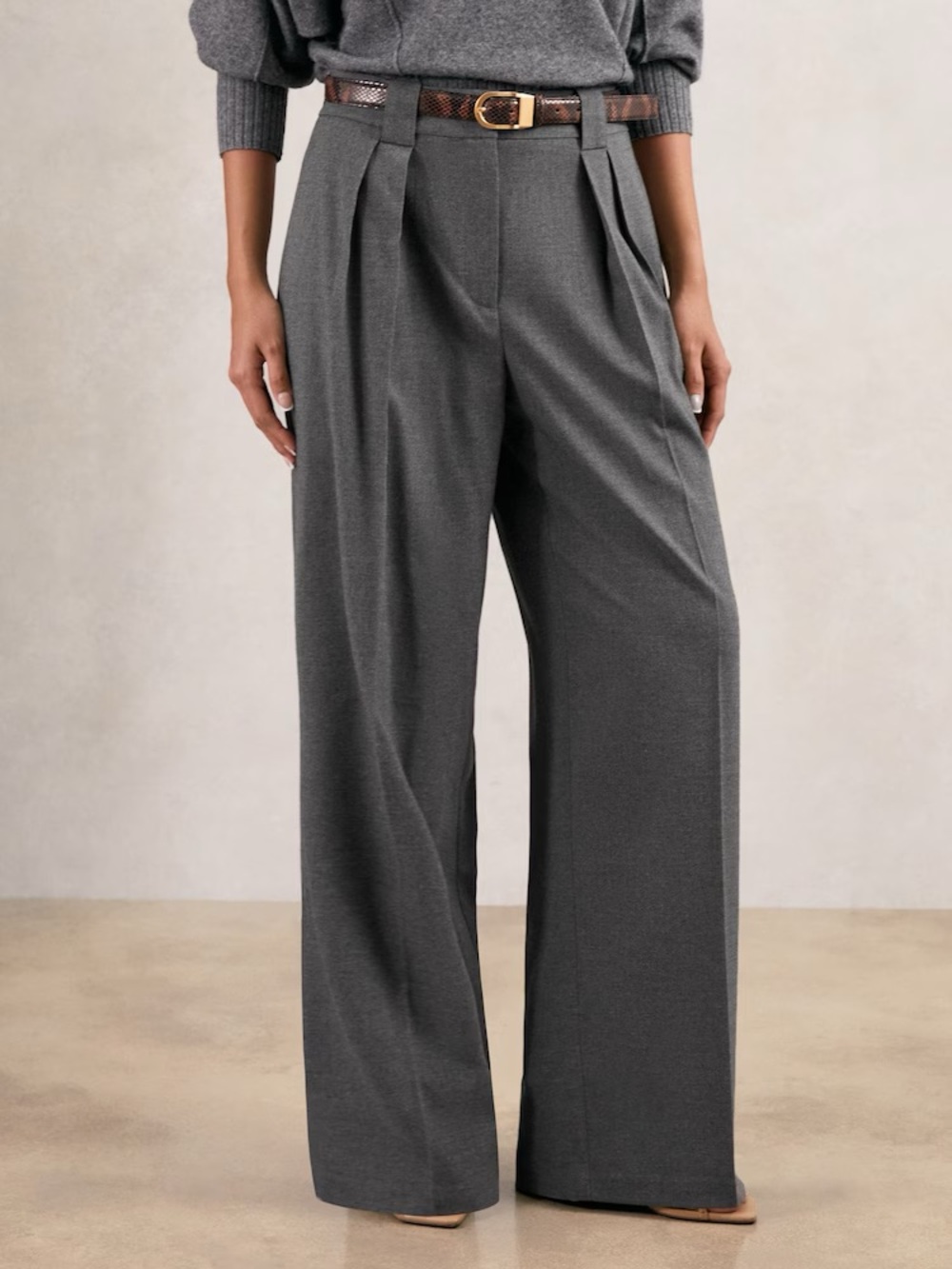 Beautiful Reiss Charcoal Poppie Wide-Leg Pleated Trousers